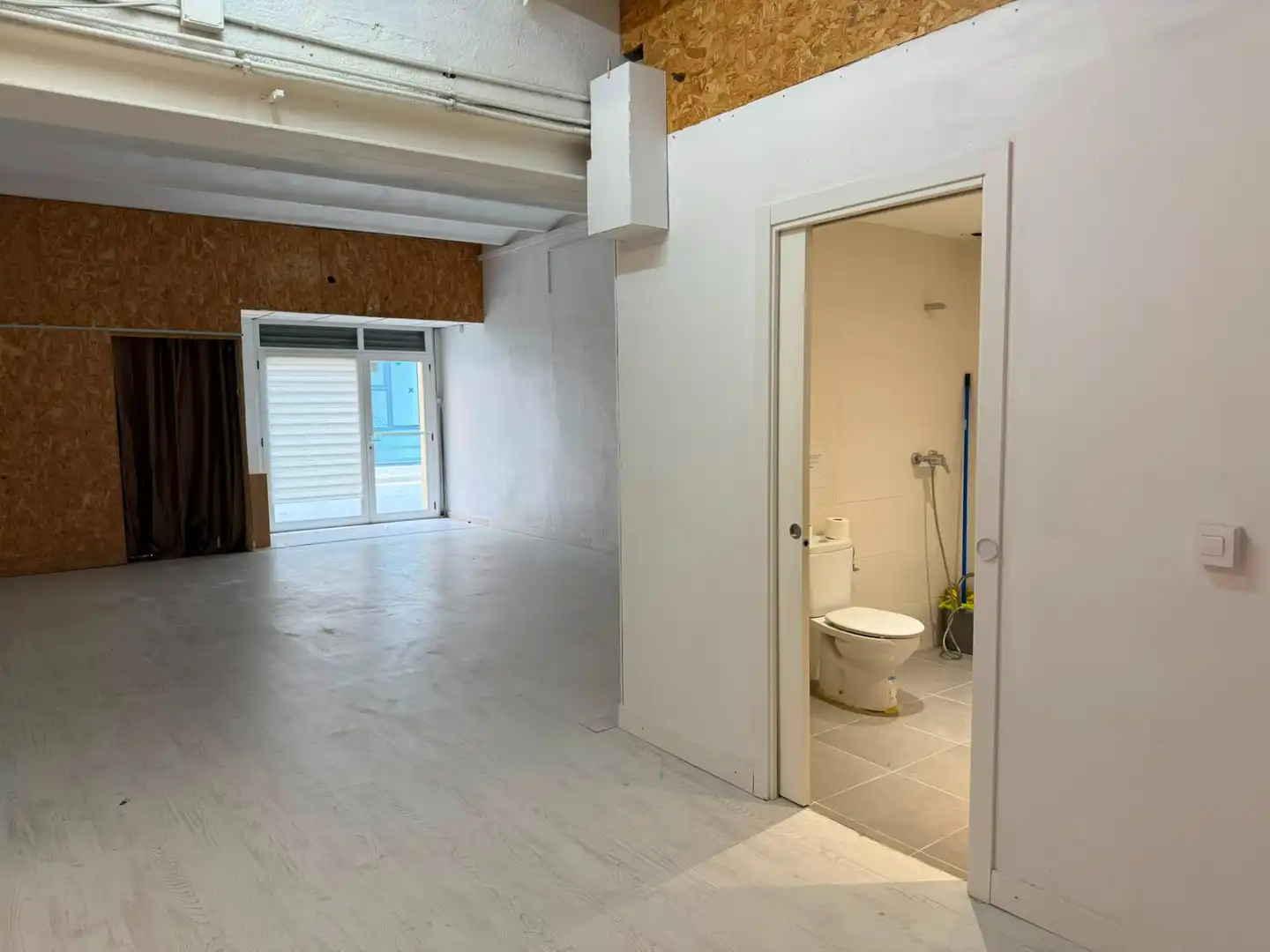 Geschaftsraum zur Miete in Girona
