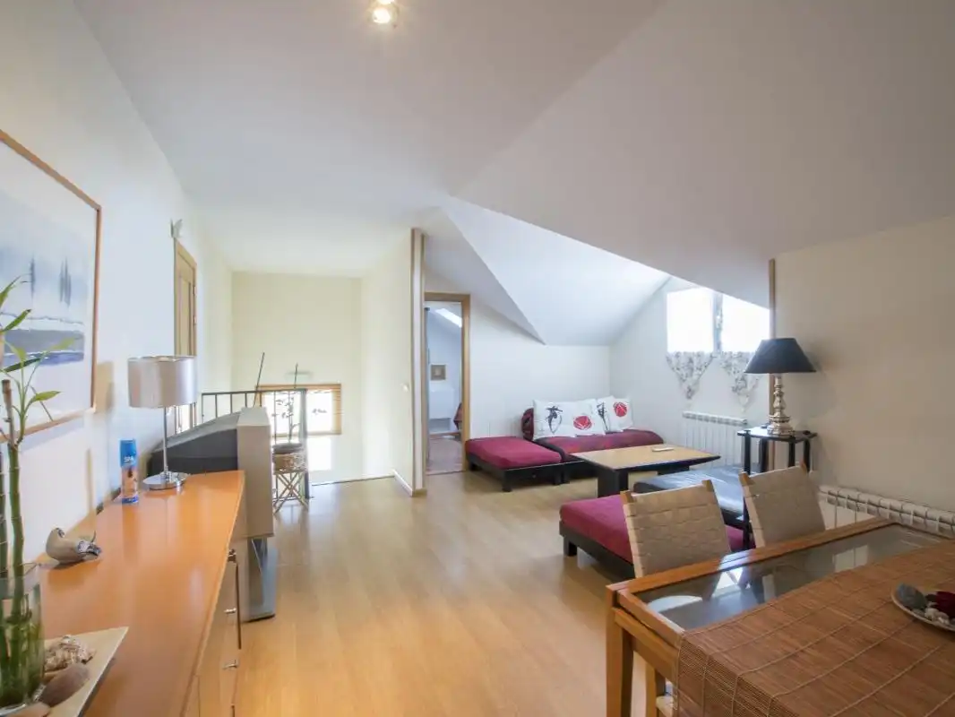 Sala d'estar de Casa o xalet per a compartir en Alpedrete, Madrid