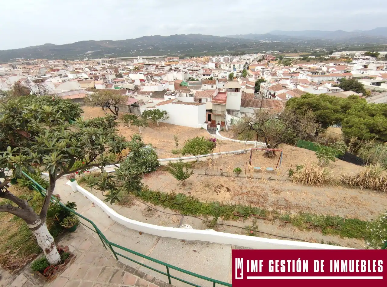 Vista exterior de Finca rústica en venta en Vélez-Málaga con Jardín privado, Terraza y Trastero