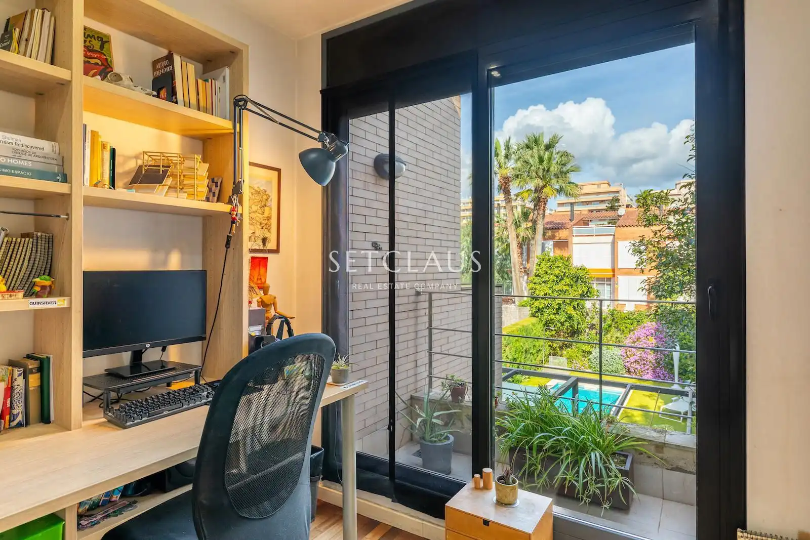 Habitación de Casa adosada en venta en Premià de Mar con Aire acondicionado, Calefacción y Jardín privado