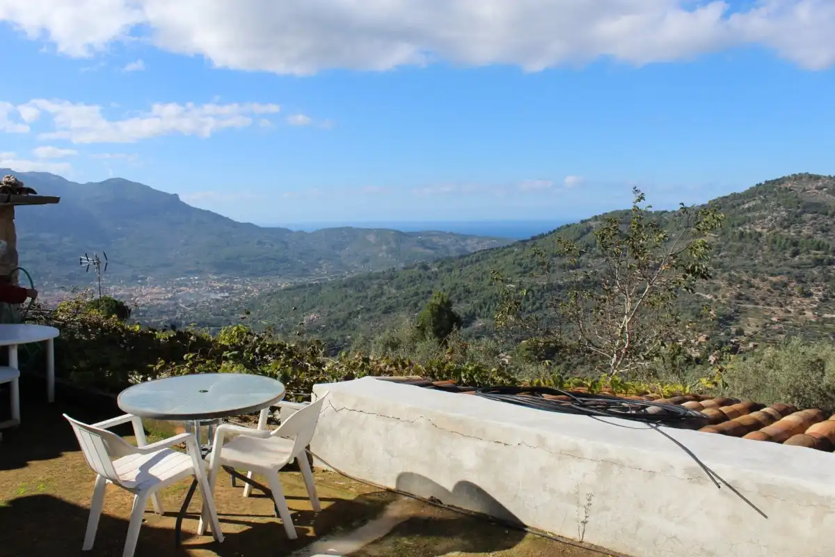 Terrassa de Finca rústica en venda en Fornalutx amb Jardí privat, Terrassa i Traster