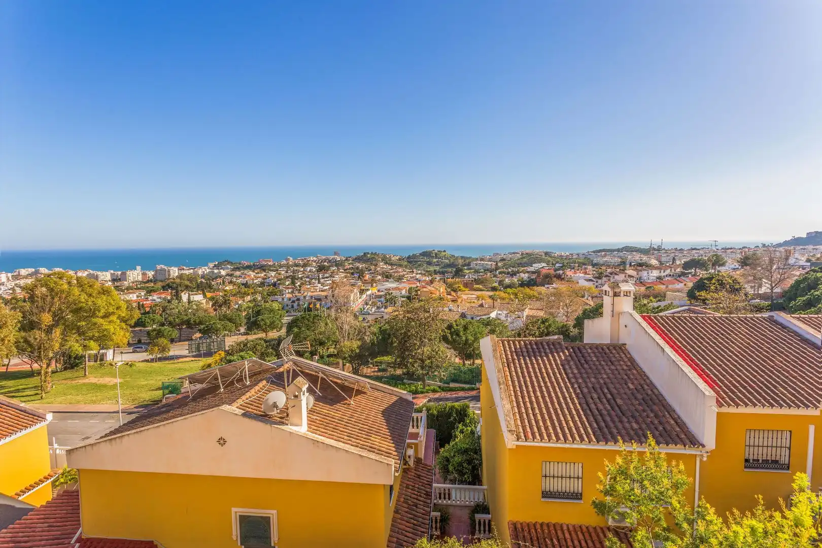 Exterior view of Detached homes for sale in Benalmádena  with Air Conditioner, Heating and Private garden