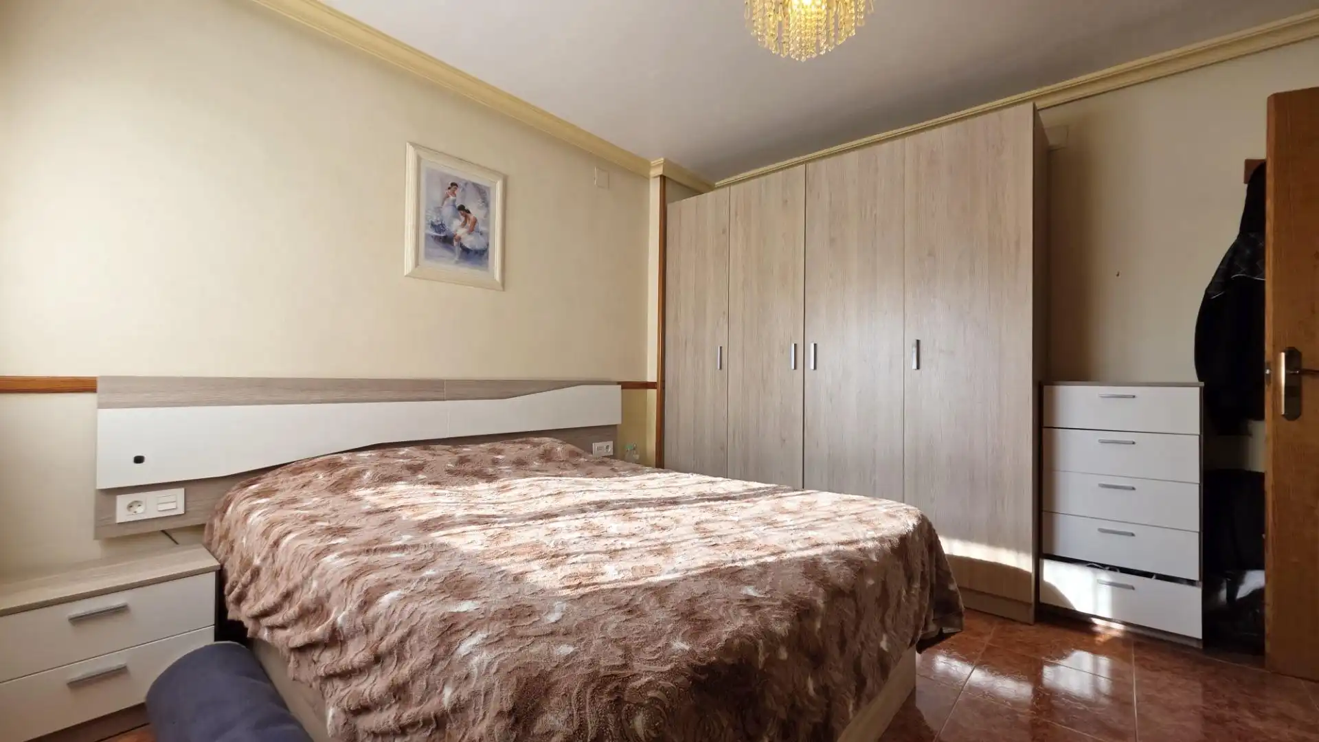 Habitación de Piso en venta en Alicante / Alacant con Aire acondicionado, Calefacción y Amueblado