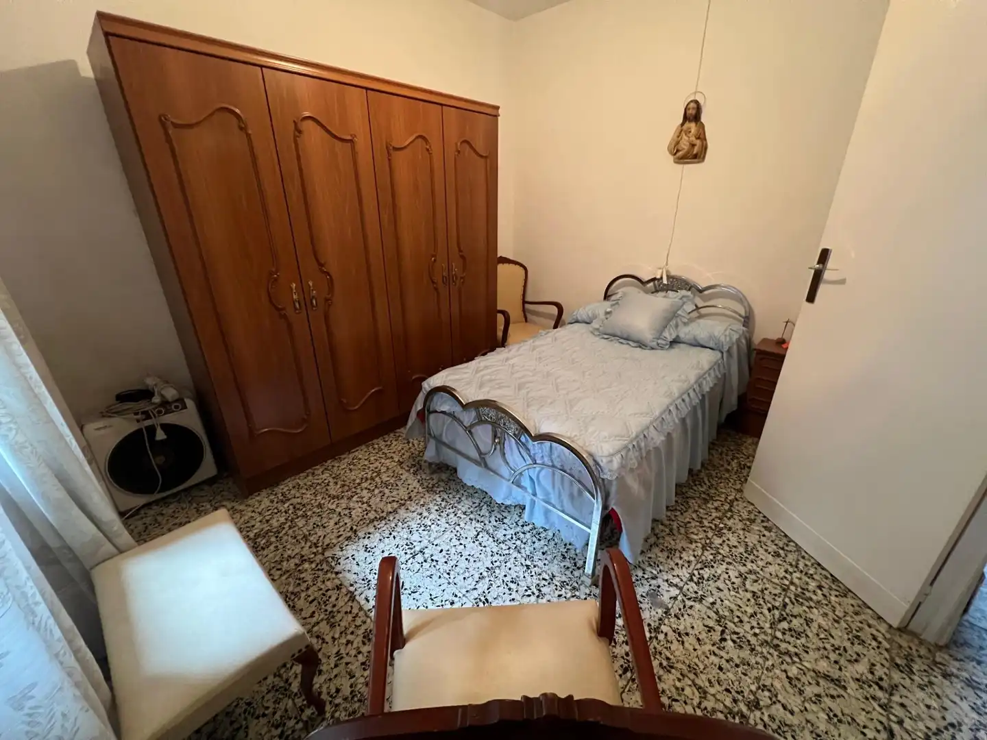 Dormitori de Casa o xalet en venda en Almadén amb Terrassa i Moblat