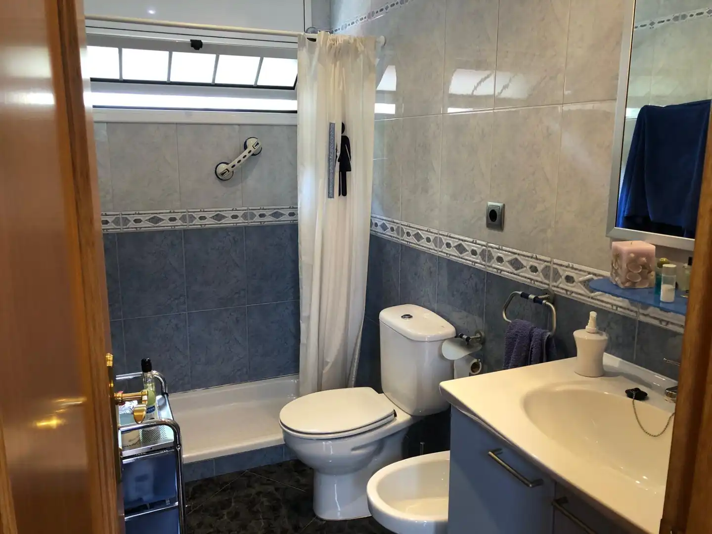 Baño de Casa o chalet en venta en Abrera con Calefacción, Jardín privado y Terraza
