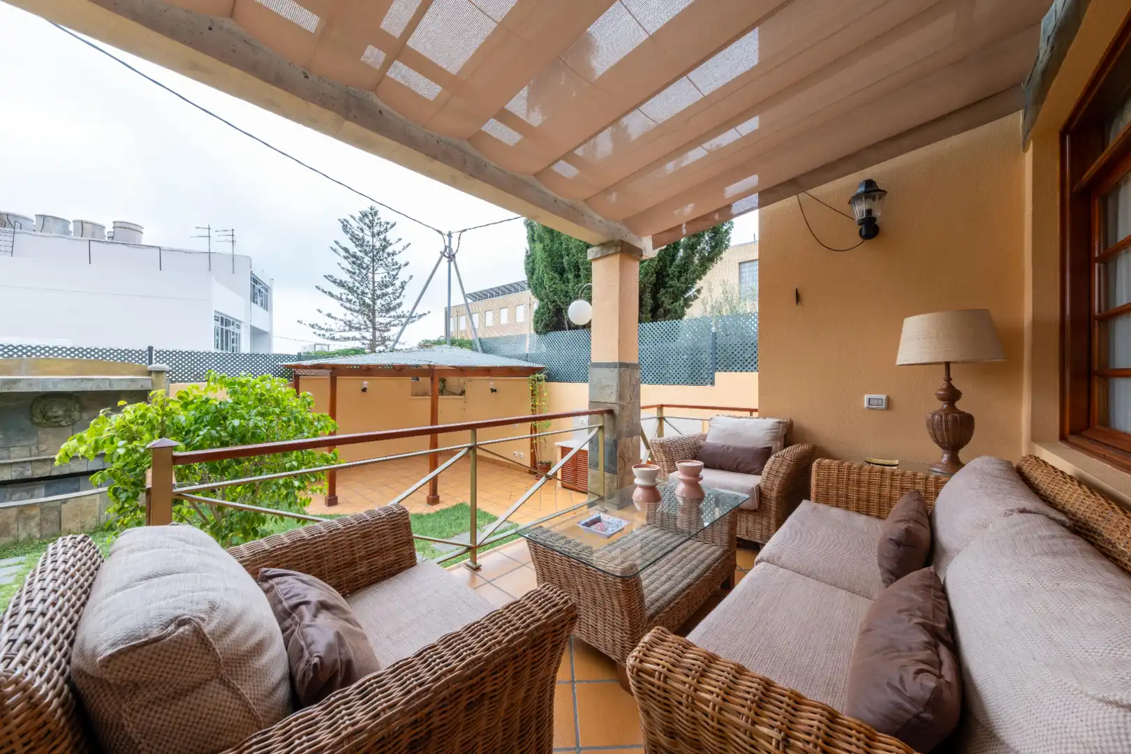 Casa aparellada amb terrassa en venda a Calle Pío XII 39, imagen 5
