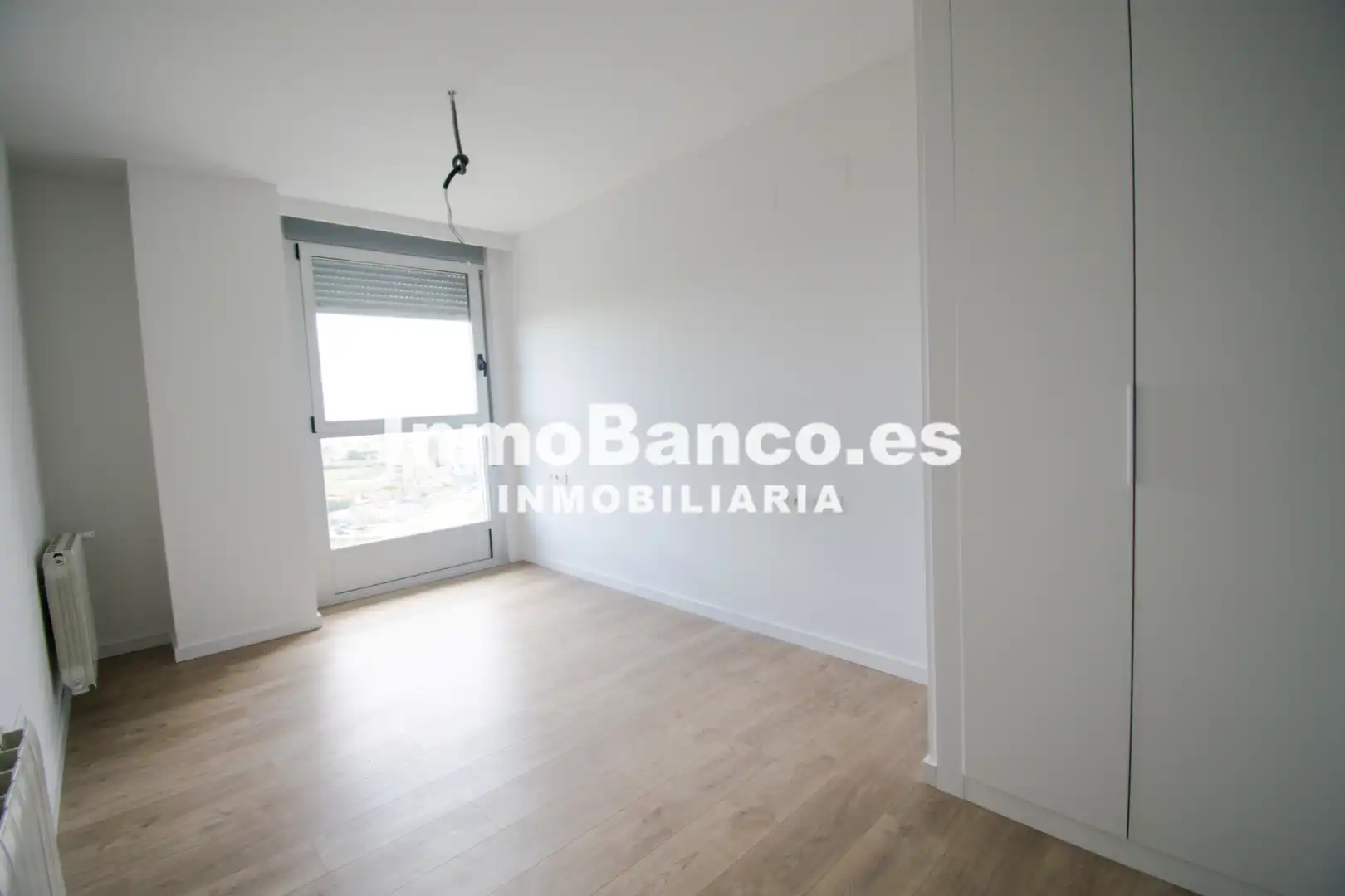 Flat for rent in Valencia  with Air Conditioner, Heating and Storage room