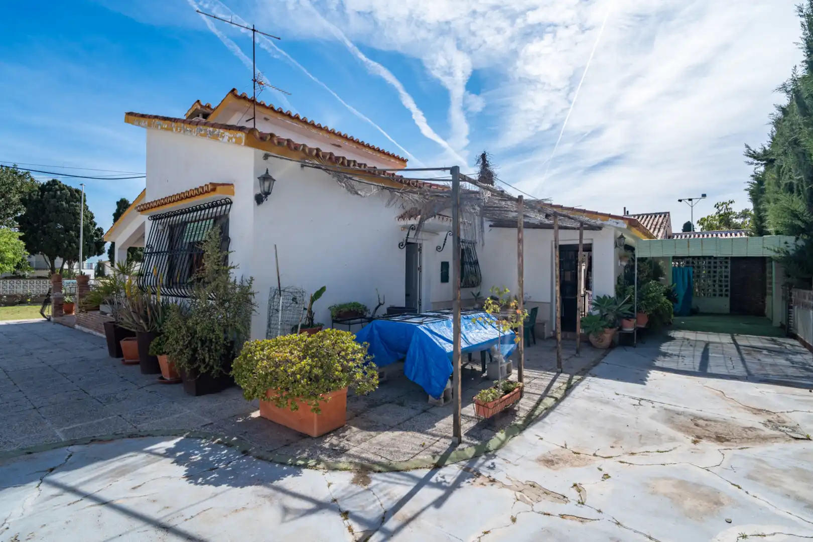 Vista exterior de Casa o chalet en venta en Rincón de la Victoria con Aire acondicionado, Jardín privado y Terraza