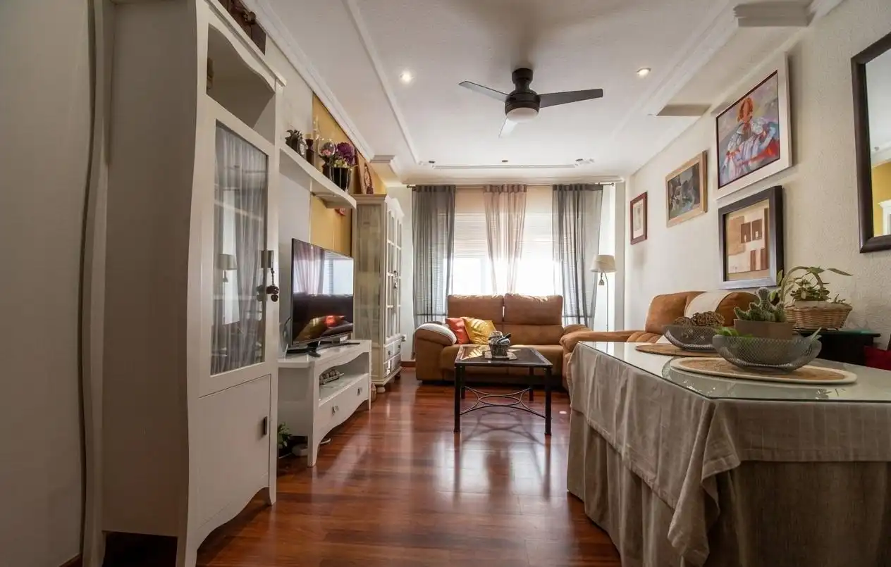 Piso con ascensor en venta en La Estación, imagen 3