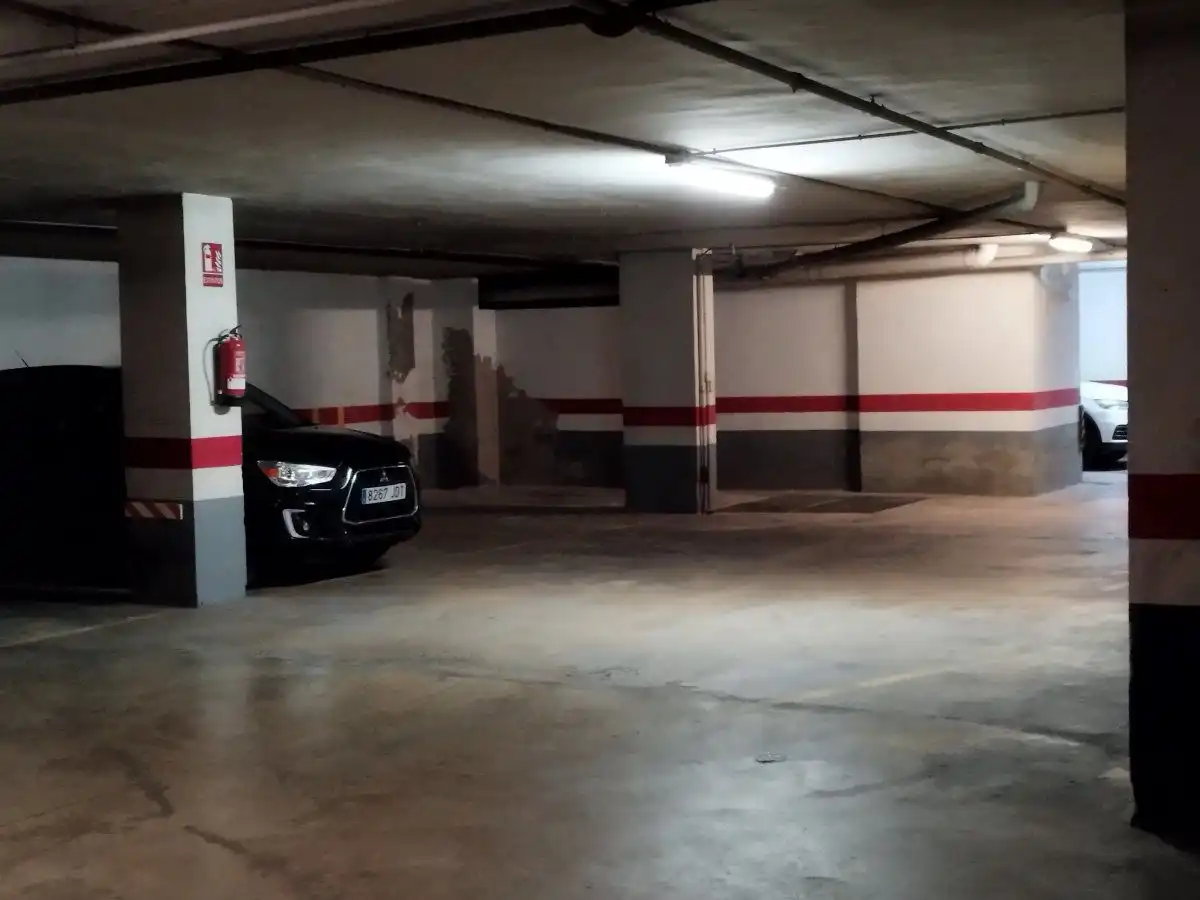 Parking for sale in FRANCISCO TARREGA 55, imagen 2