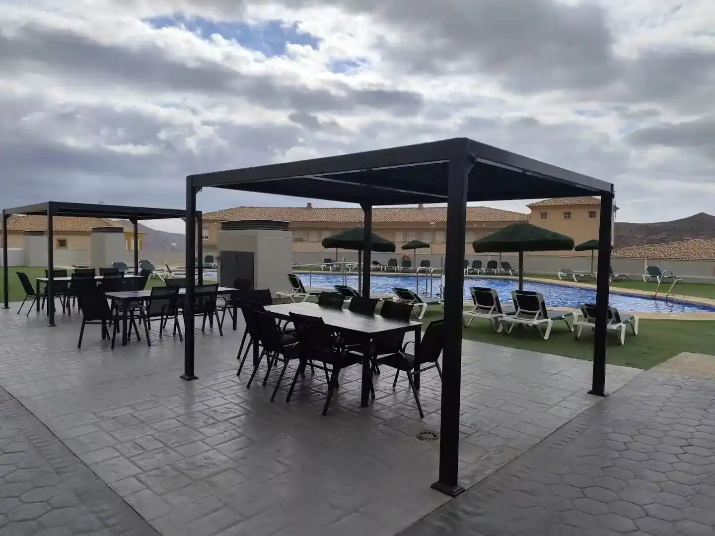 Terraza de Piso en venta en Vícar con Piscina