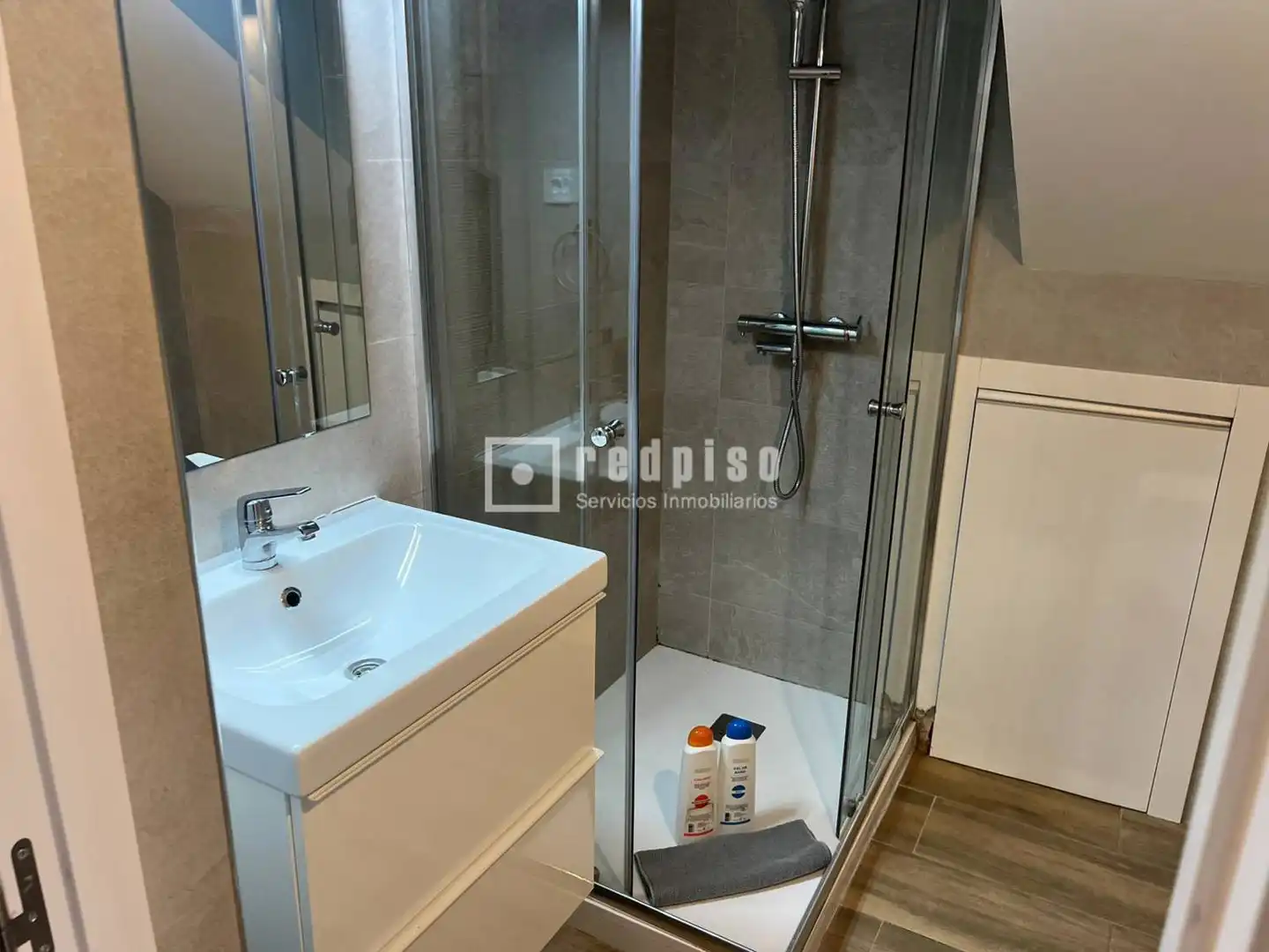 Bany de Estudi en venda en Madrid amb Moblat