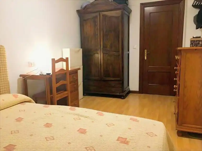 Dormitori de Pis en venda en Linares amb Aire condicionat i Calefacció