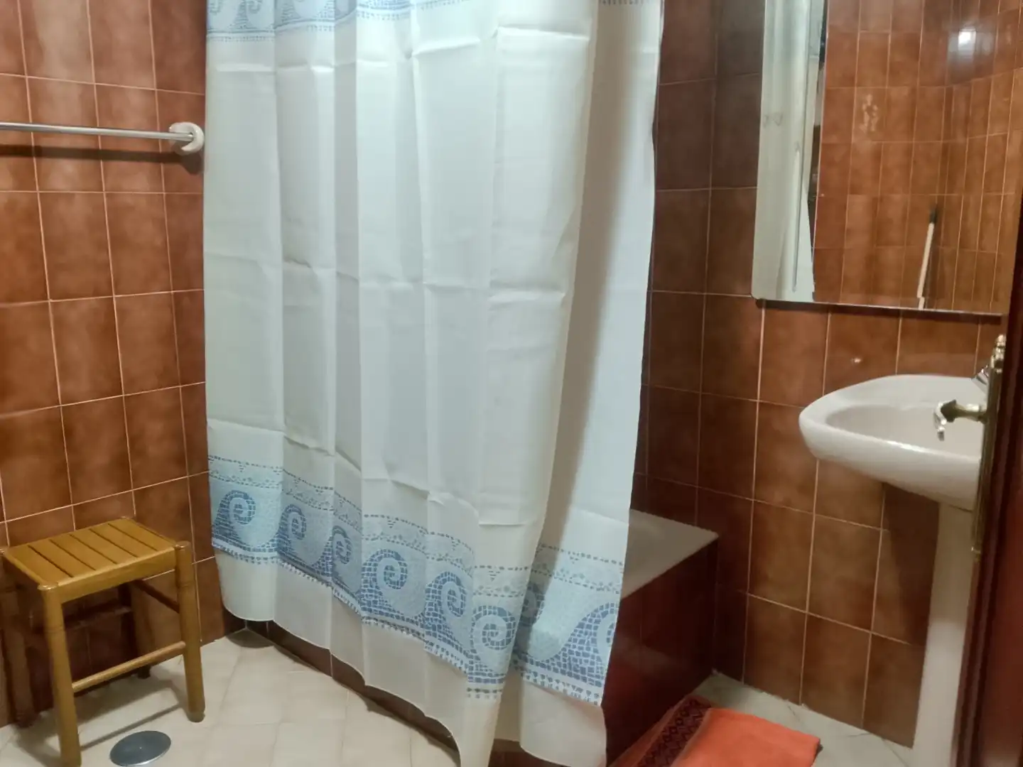 Badezimmer von Wohnung zum Verkauf in Pravia mit Parkett, Terrasse und Waschmaschine