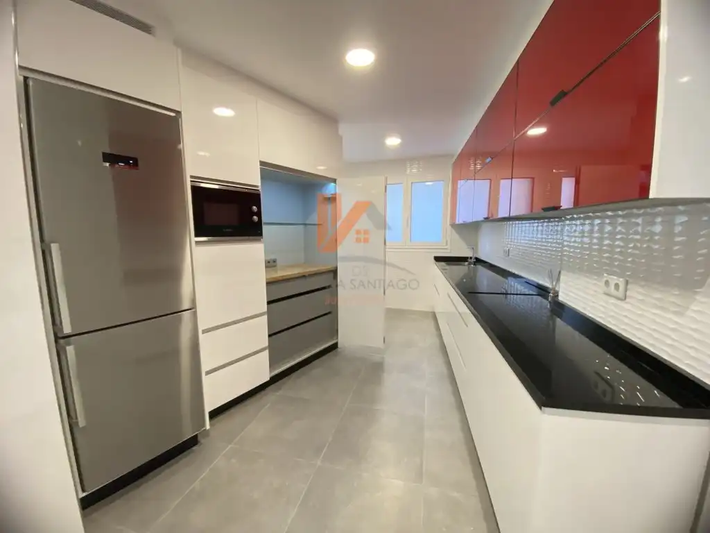 Kitchen of Apartments for rent in Santiago de Compostela 