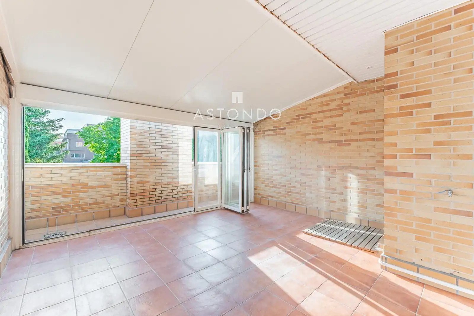 Terraza de Casa adosada en venta en Madrid con Aire acondicionado, Calefacción y Terraza