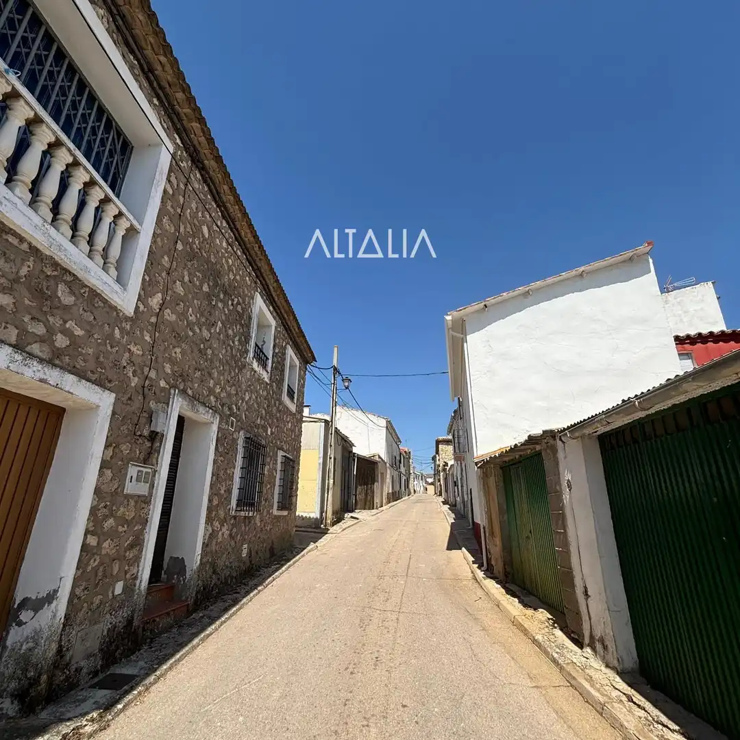 Vista exterior de Casa o chalet en venta en Castejón (Cuenca) con Calefacción y Terraza