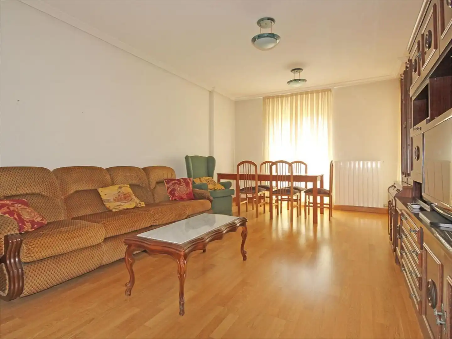 Living room of Flat for rent in Salamanca  with Heating, Terrace and Furnished