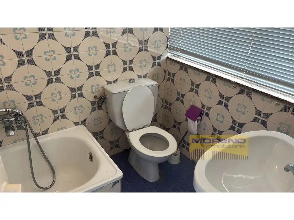 Bathroom of Houses for sale in Triacastela
