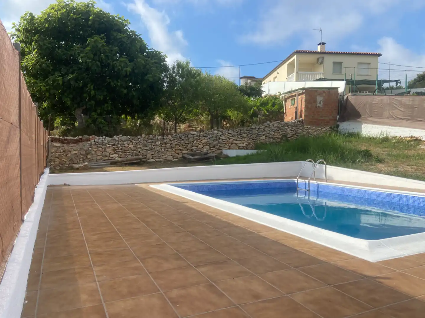 Piscina de Casa o xalet en venda en Calafell amb Aire condicionat, Calefacció i Jardí privat