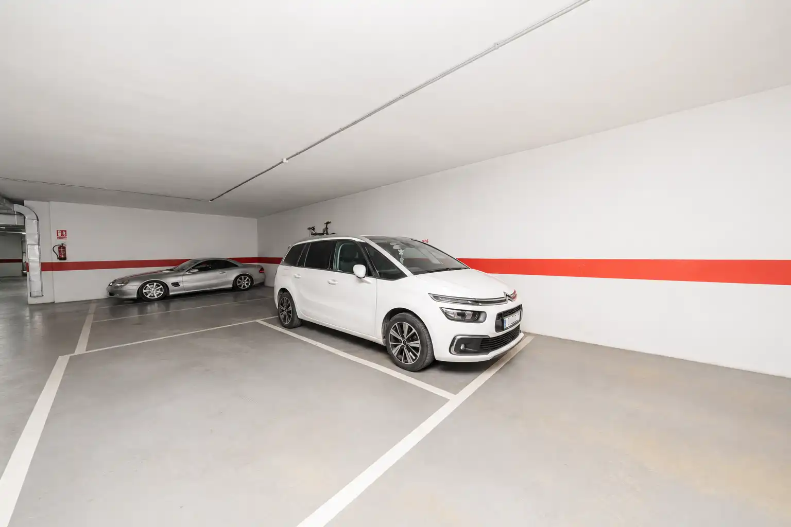 Aparcament de Apartament en venda en Pilar de la Horadada amb Aire condicionat