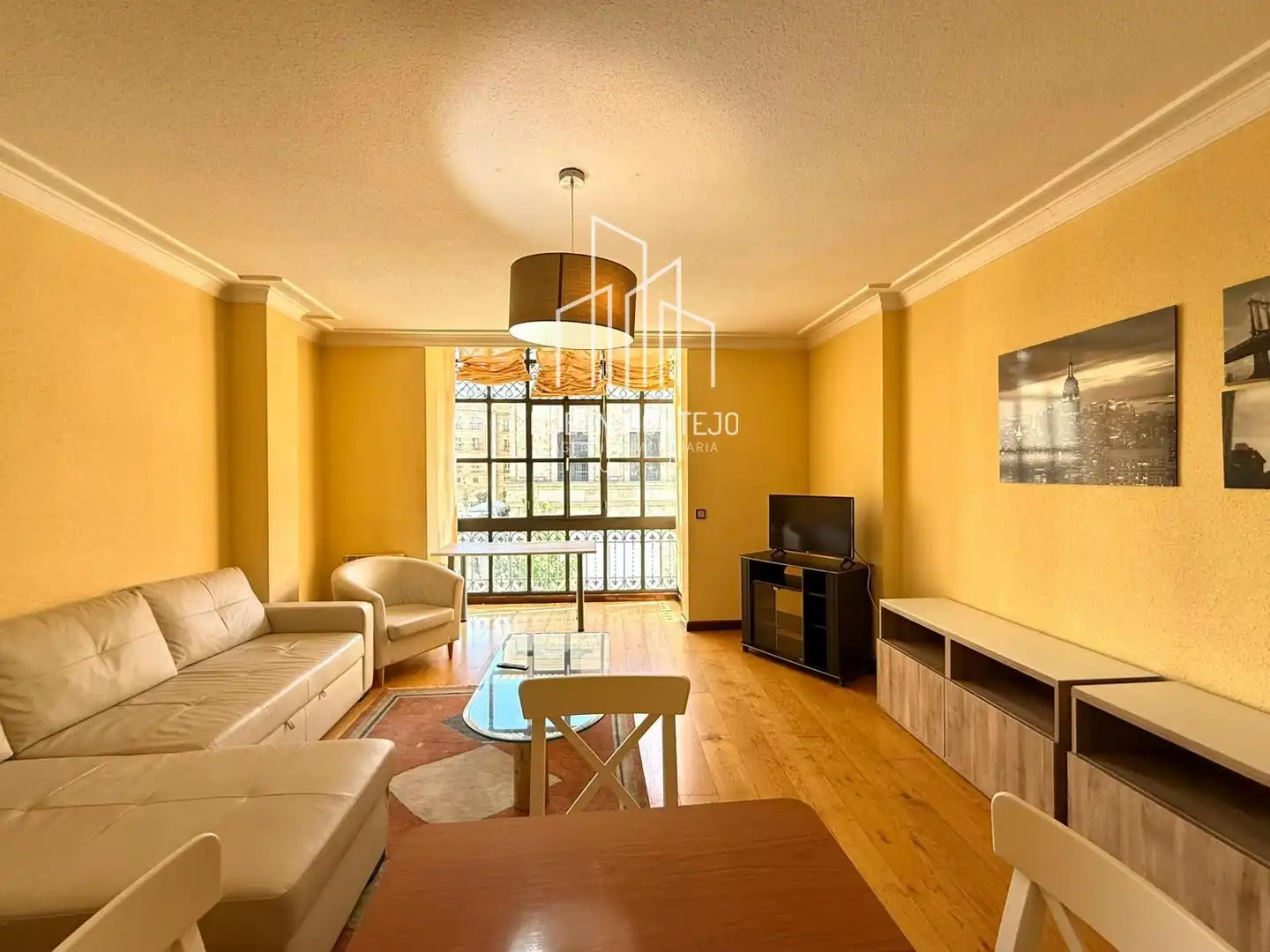 Wohnzimmer von Wohnung zur Miete in Salamanca mit Heizung, Parkett und Terrasse