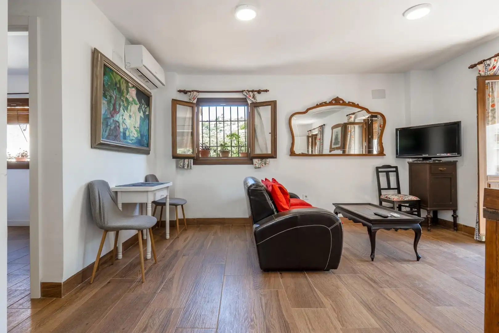 Living room of Houses for sale in Granada  with Air Conditioner, Terrace and Furnished