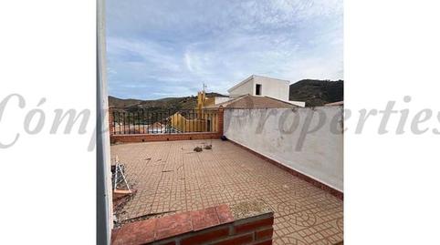 Foto 2 de Casa adosada en venda a Arenas, Málaga