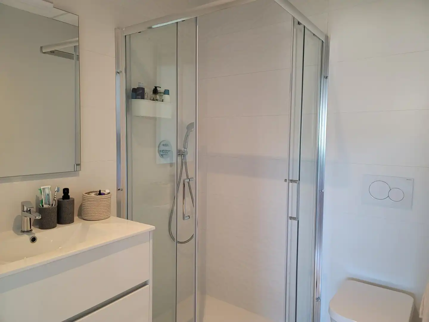 Bany de Apartament en venda en Orihuela amb Aire condicionat, Jardí privat i Terrassa