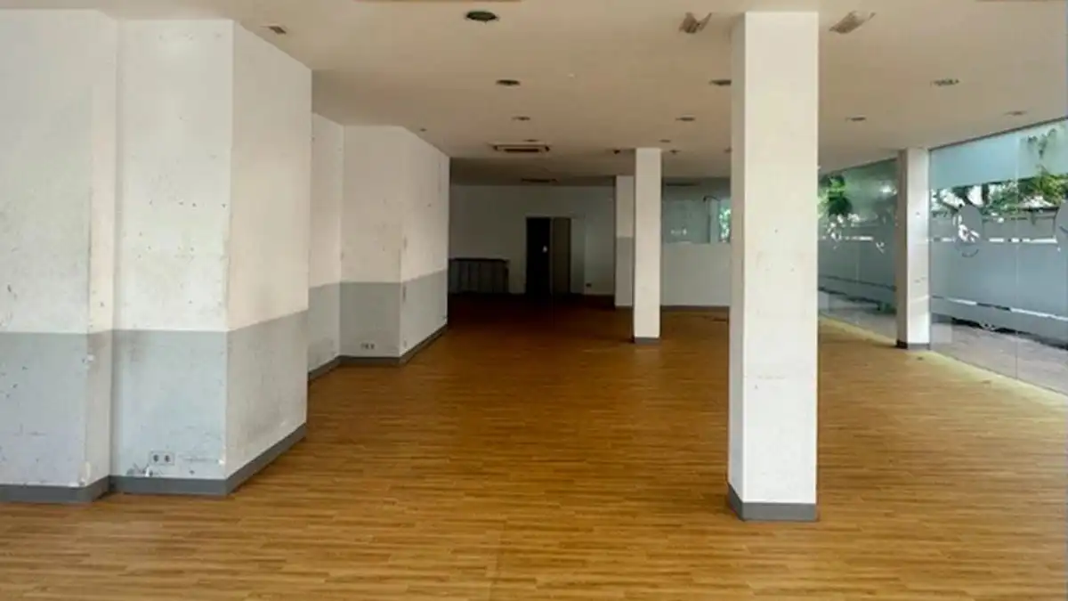Business premises for sale in Carrer del Llevant, imagen 8