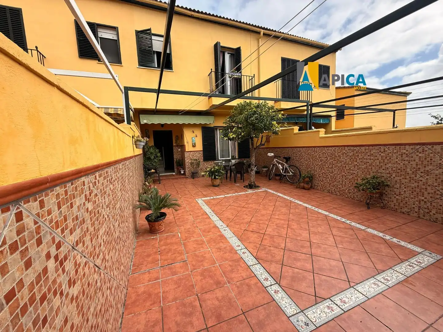 Exterior view of Houses for sale in El Puerto de Santa María