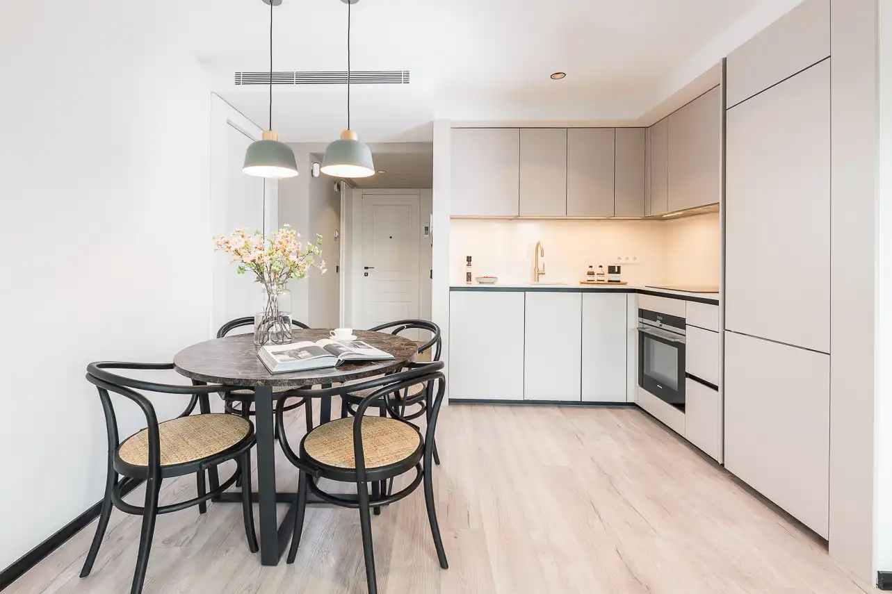 Cocina de Apartamento de alquiler en Barcelona con Aire acondicionado, Calefacción y Amueblado