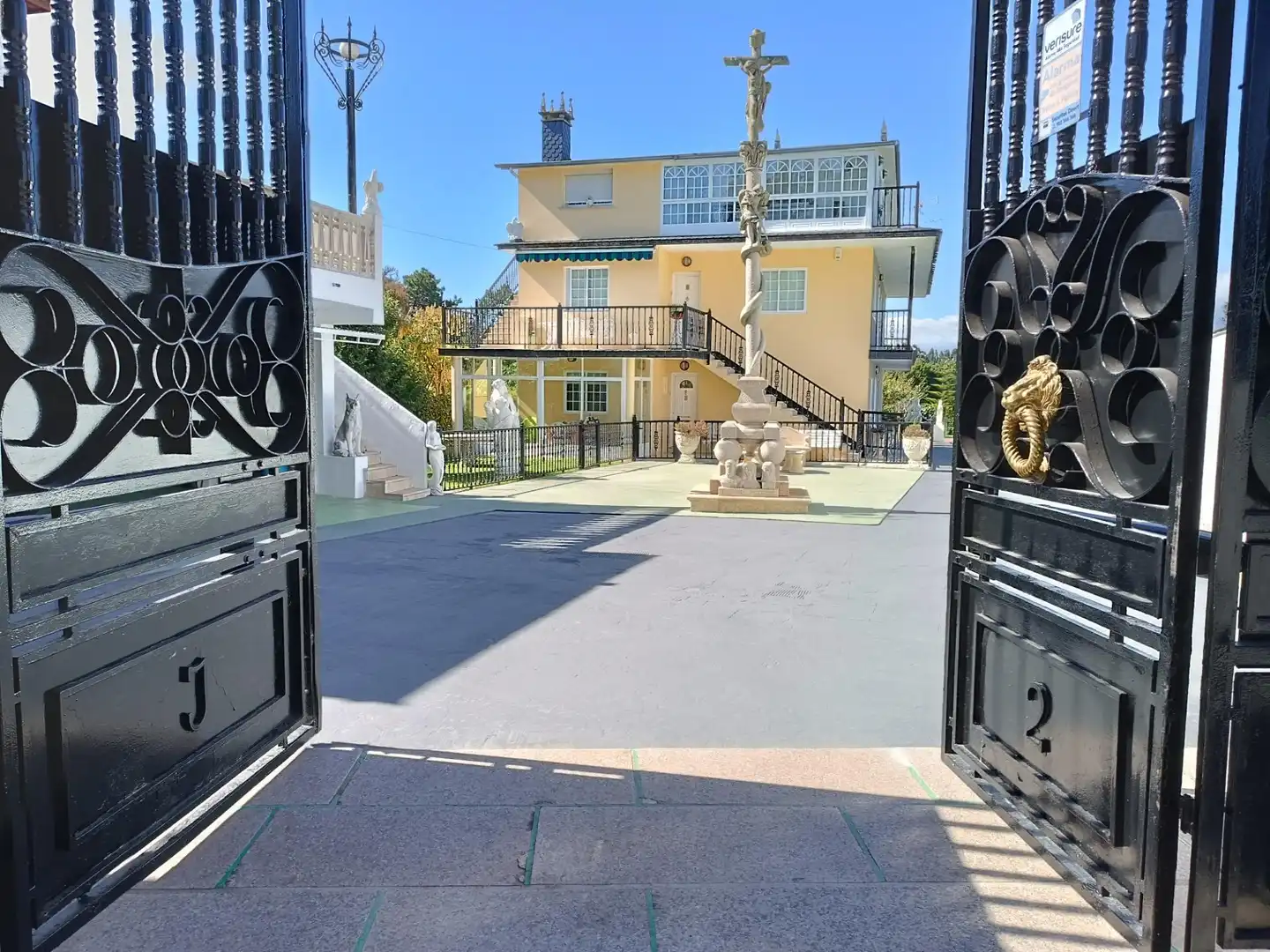 House with terrace for sale in Calle SOBREIRA, imagen 8