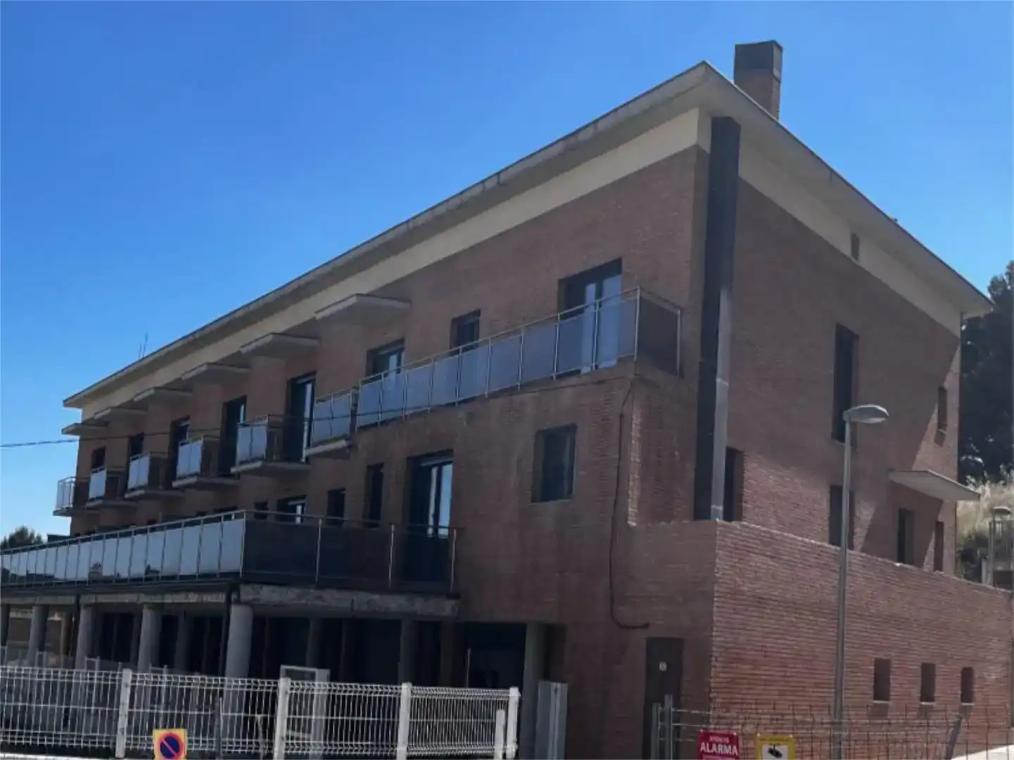 Vista exterior de Piso en venta en Cervera con Jardín privado, Parquet y Balcón