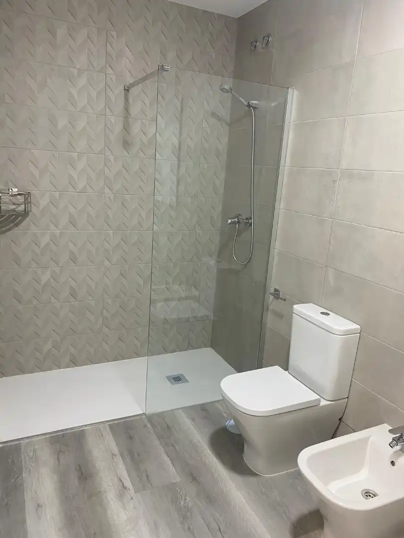 Bany de Pis de lloguer en San José de la Rinconada