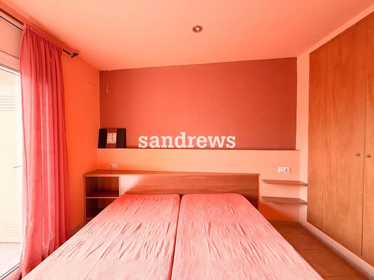 Habitación de Piso en venta en Sant Pere Pescador con Calefacción y Amueblado