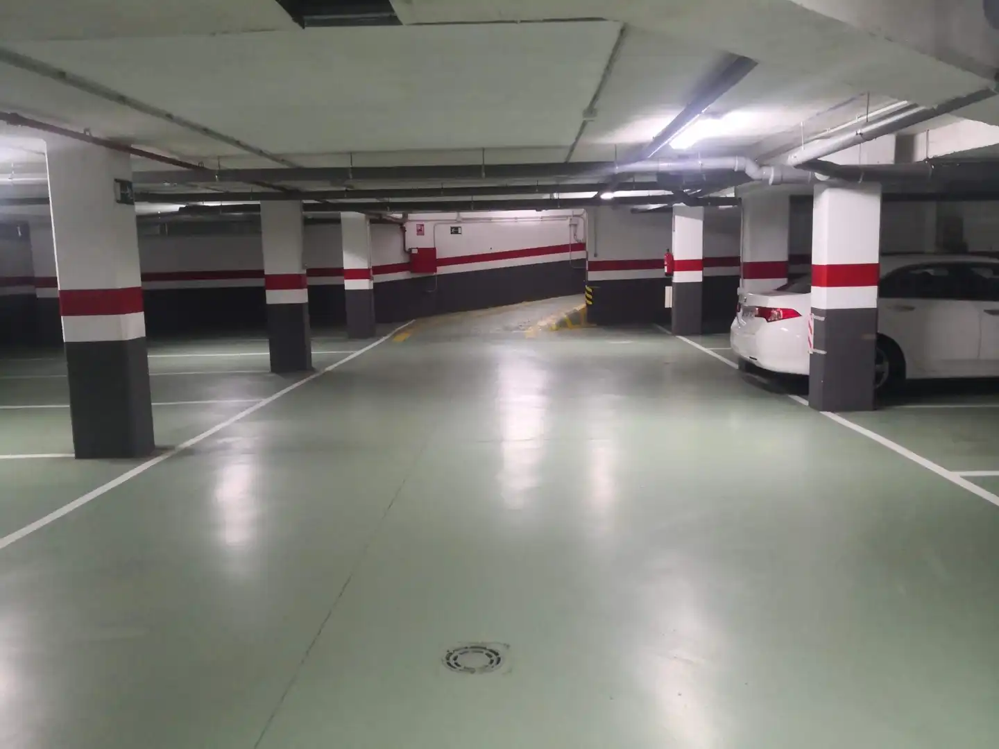 Parking de Piso en venta en Malpica de Bergantiños con Calefacción y Jardín privado