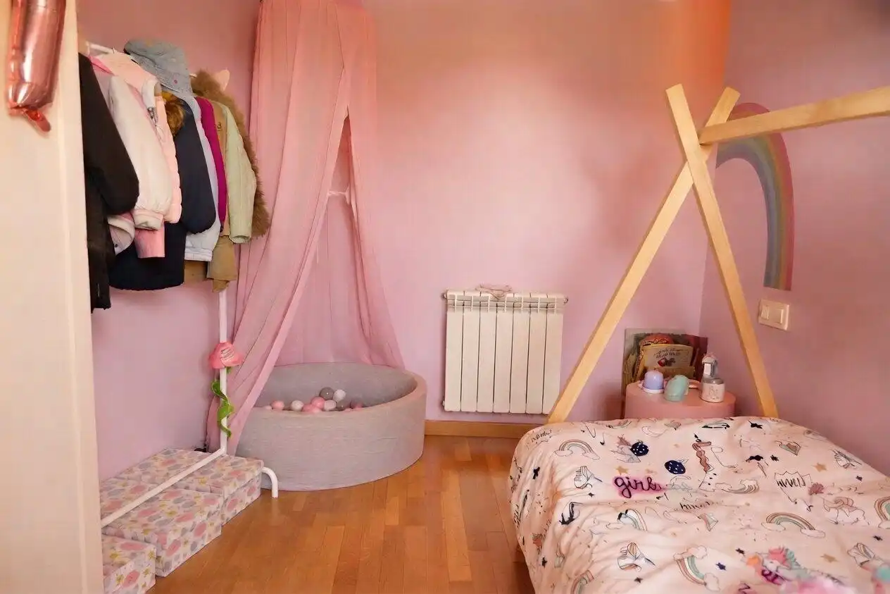 Bedroom of Houses for sale in Valverde de la Virgen, León