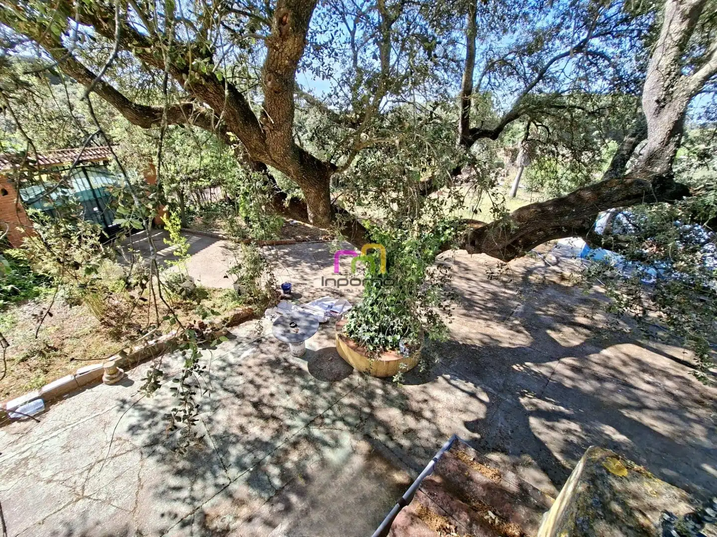 Country house zum Verkauf in Badajoz mit Terrasse, Abstellraum und Schwimmbad