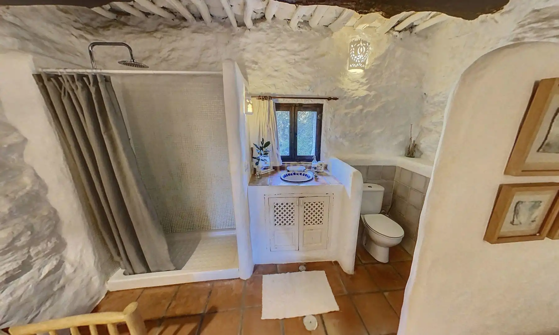 Baño de Casa o chalet en venta en La Taha con Jardín privado, Trastero y Piscina