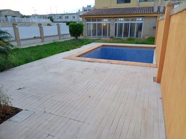 Casa amb balcó en venda a Pedanías Este