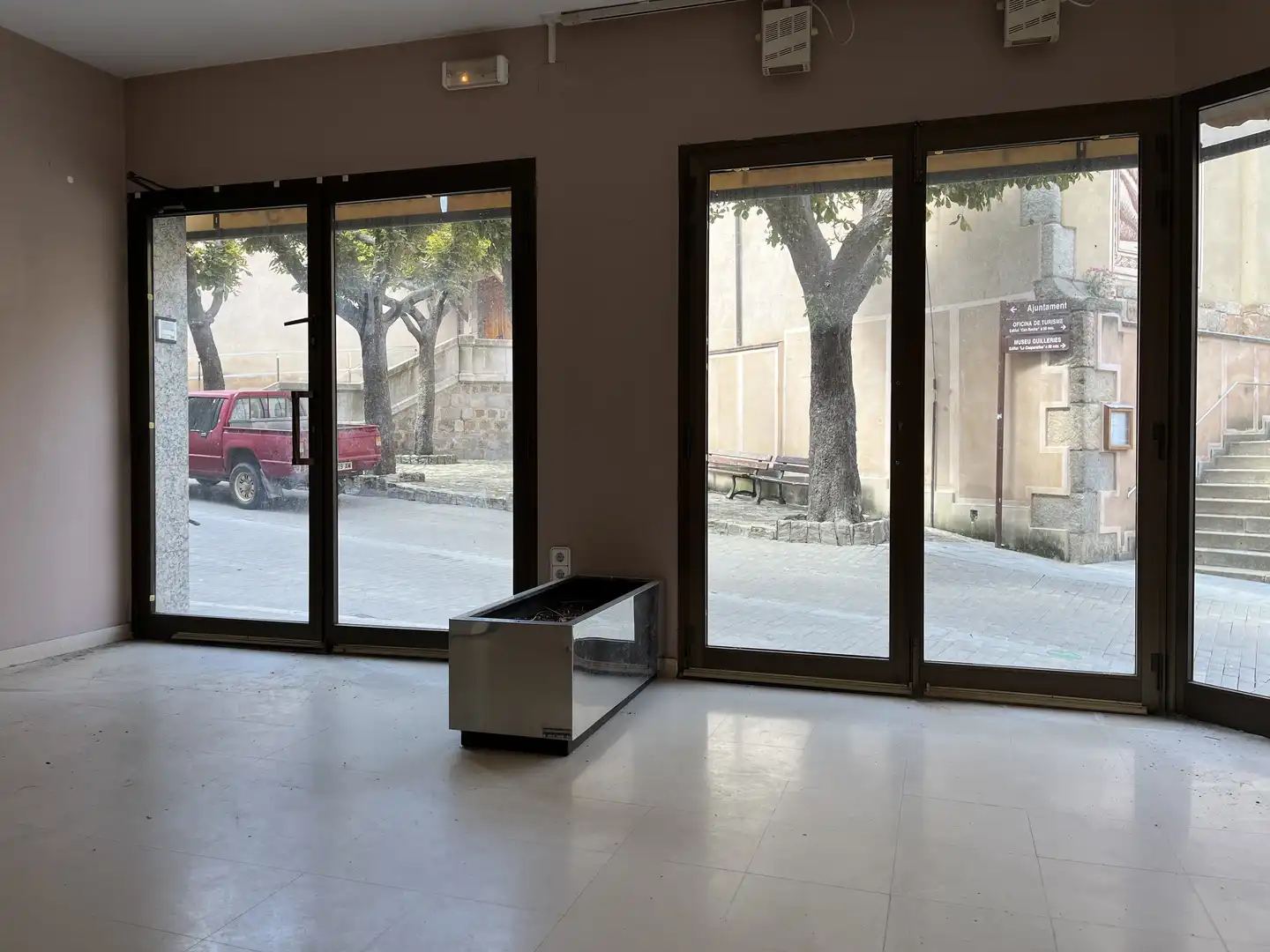 Local comercial en venta en Carrer Josep Ximeno 2, imagen 9