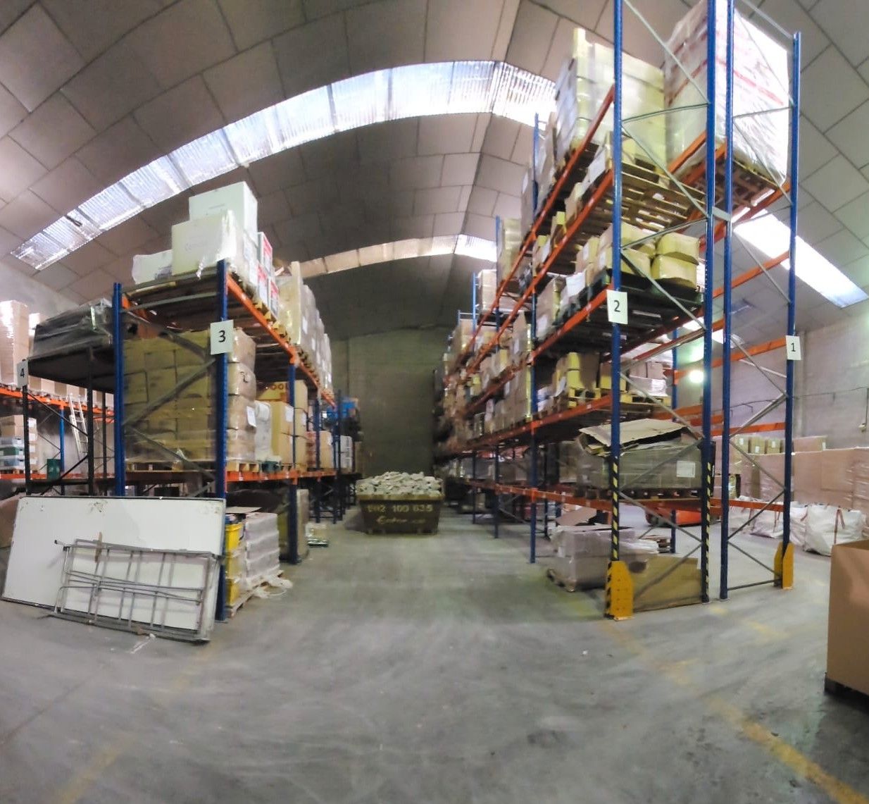 Nau industrial de lloguer en Viladecans