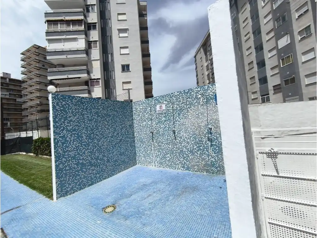 Schwimmbecken von Wohnungen zum Verkauf in Miramar mit Terrasse und Schwimmbad