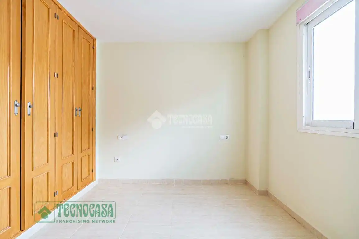 Habitación de Piso en venta en Roquetas de Mar con Calefacción y Terraza