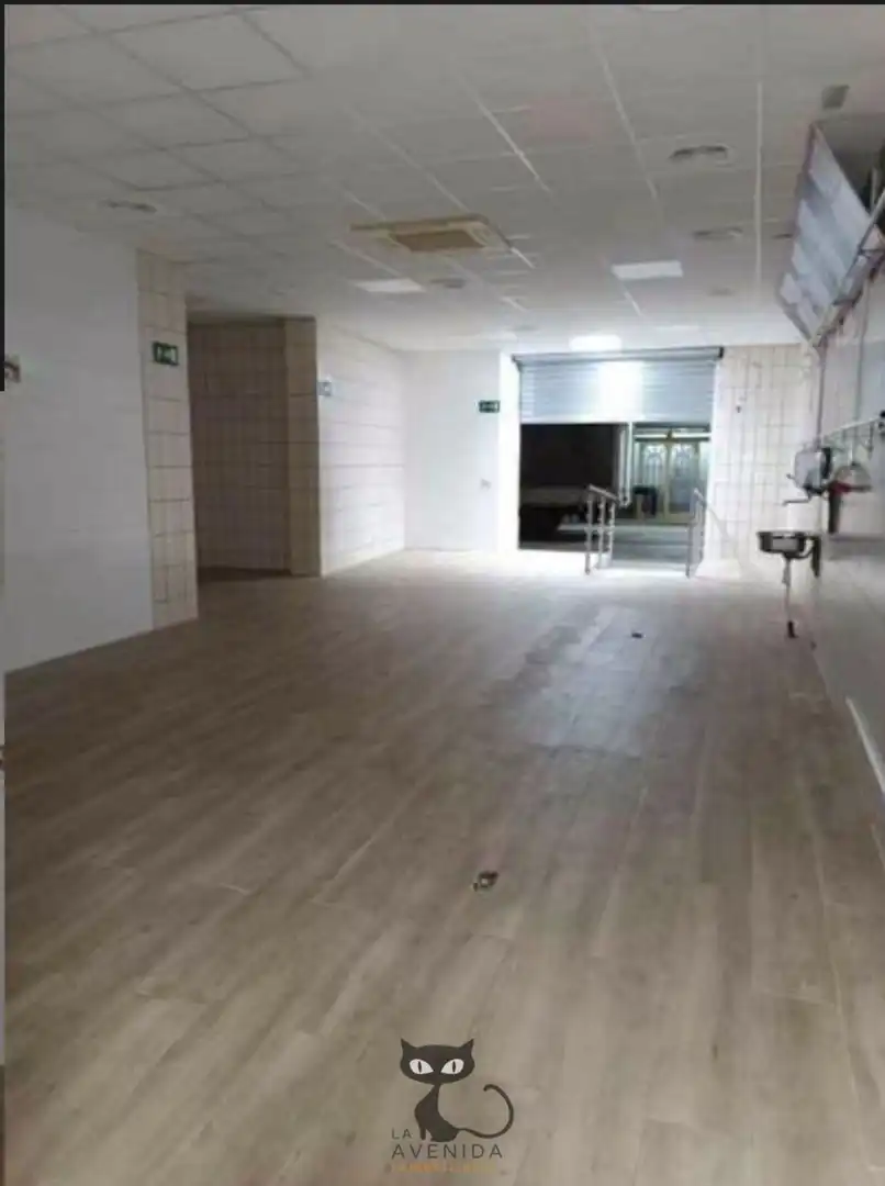 Business premises for sale in Calle de Concepció Arenal