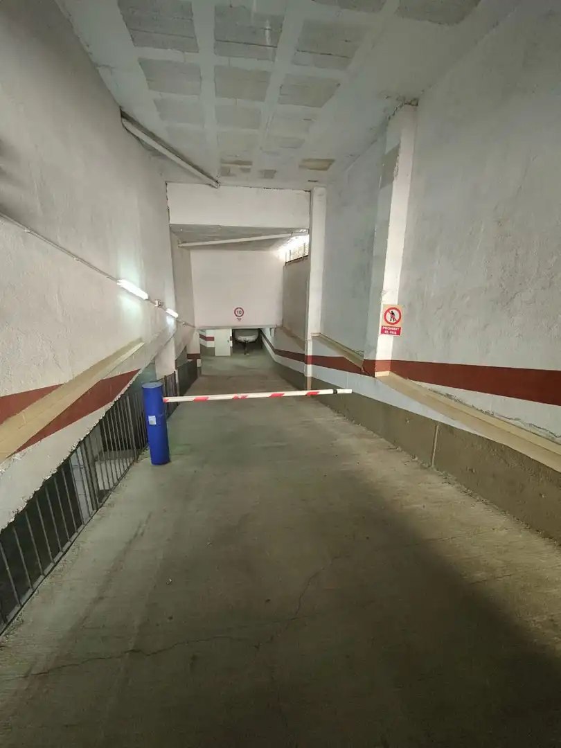 Parkplatz von Garage zur Miete in Olesa de Montserrat