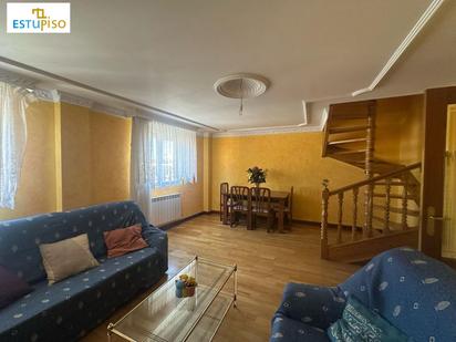 Living room of Duplex for sale in Villaquilambre  with Heating and Storage room