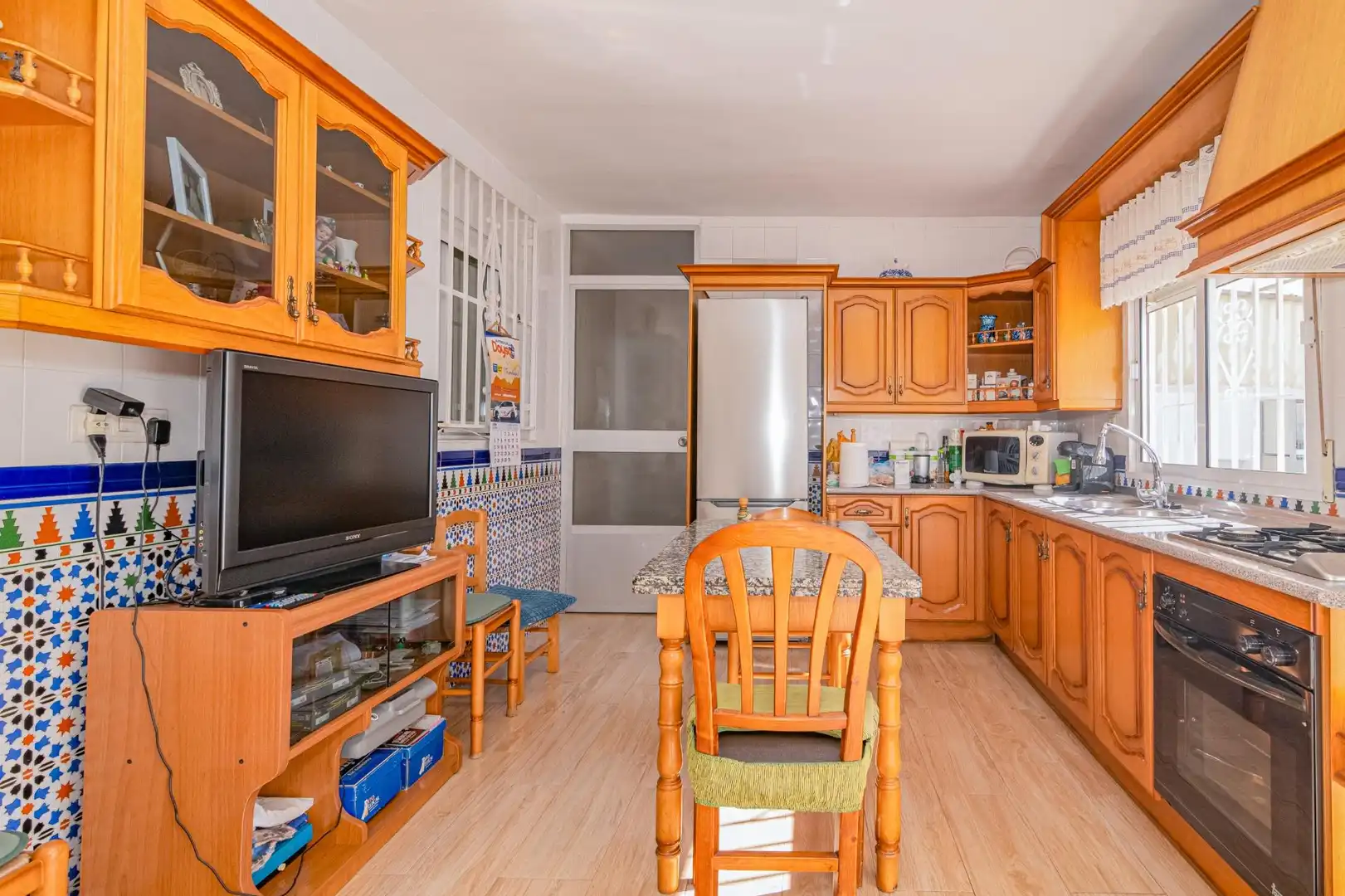 Kitchen of Houses for sale in Granada  with Terrace and Storage room