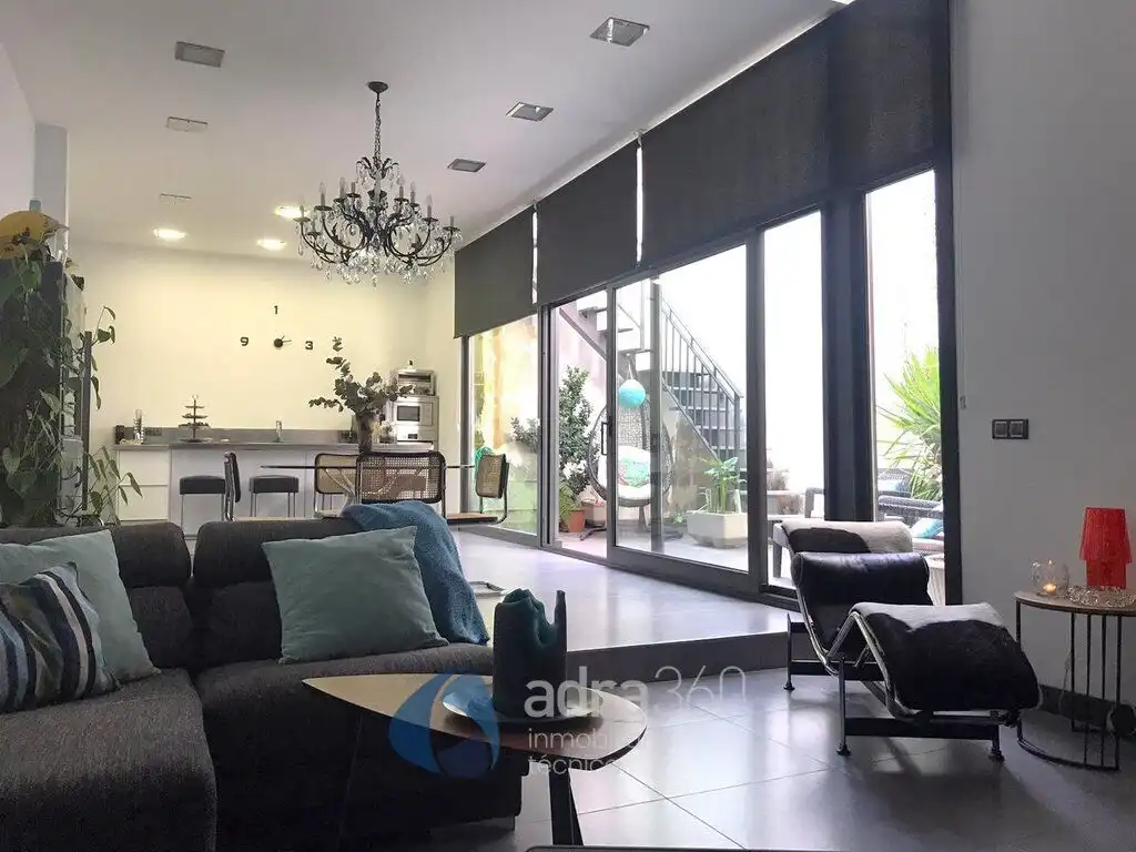 Living room of Flat for sale in  Logroño  with Air Conditioner, Heating and Private garden